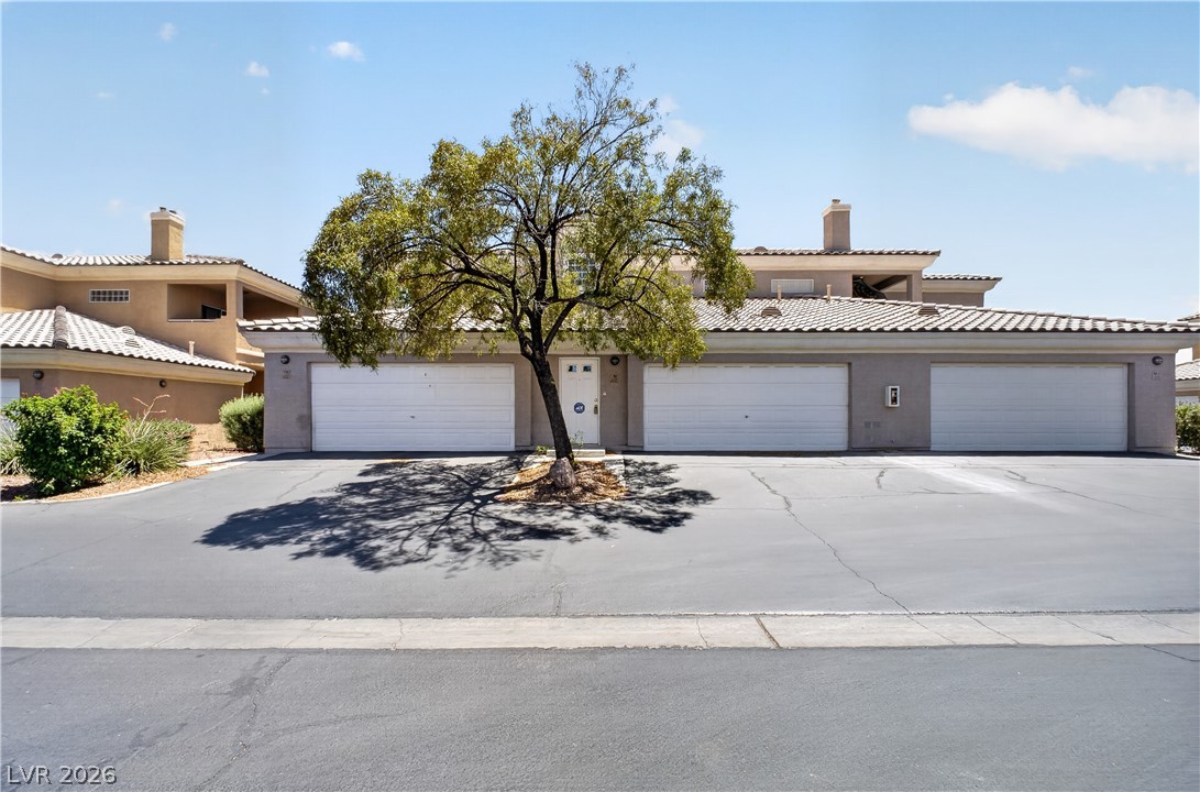 6901 Cobre Azul Avenue #202, Las Vegas