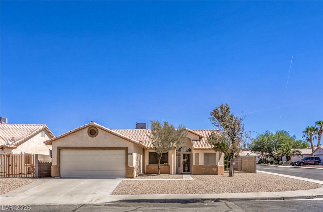 114 Vista Del Lago Street, Henderson 89015