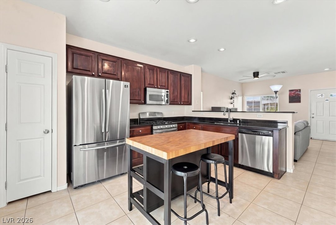 Photo 6 of 28, 6073 Lazarro Court