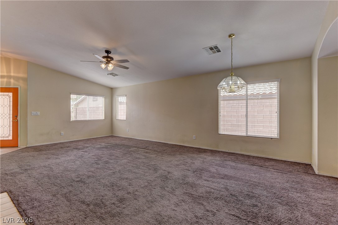 Photo 8 of 29, 2280 Chestnut Ranch Avenue