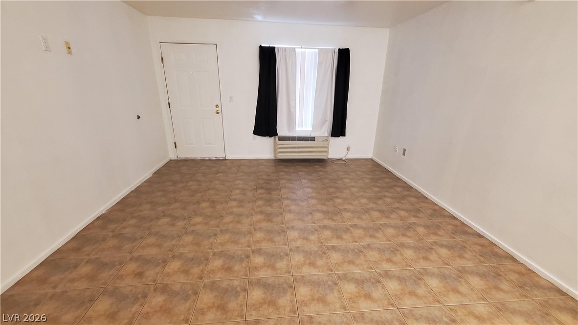 Photo 11 of 28, 100 Pulsipher Lane #7104