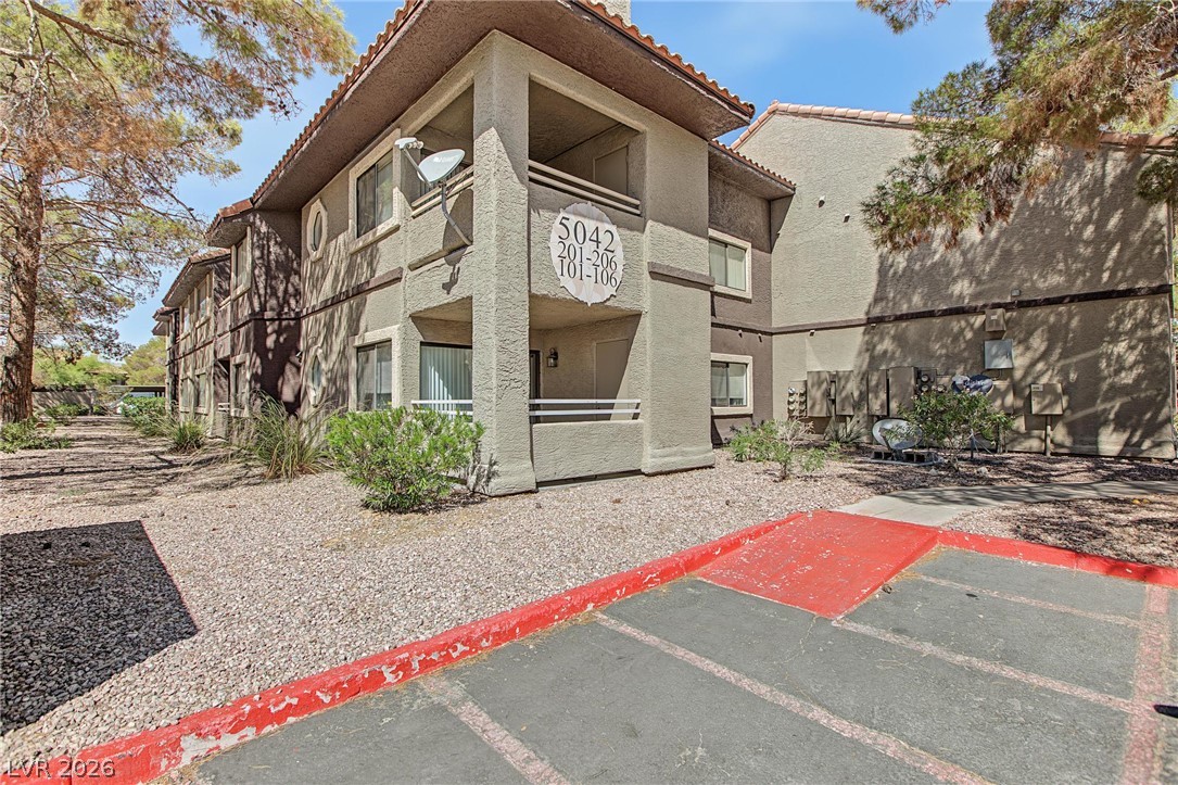 5042 S Rainbow Boulevard #102, Las Vegas 89118