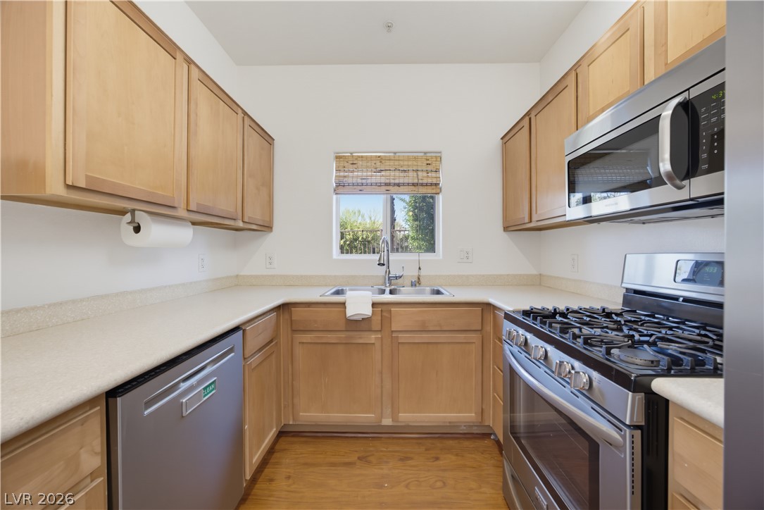 Photo 22 of 59, 2291 W Horizon Ridge Parkway #13176