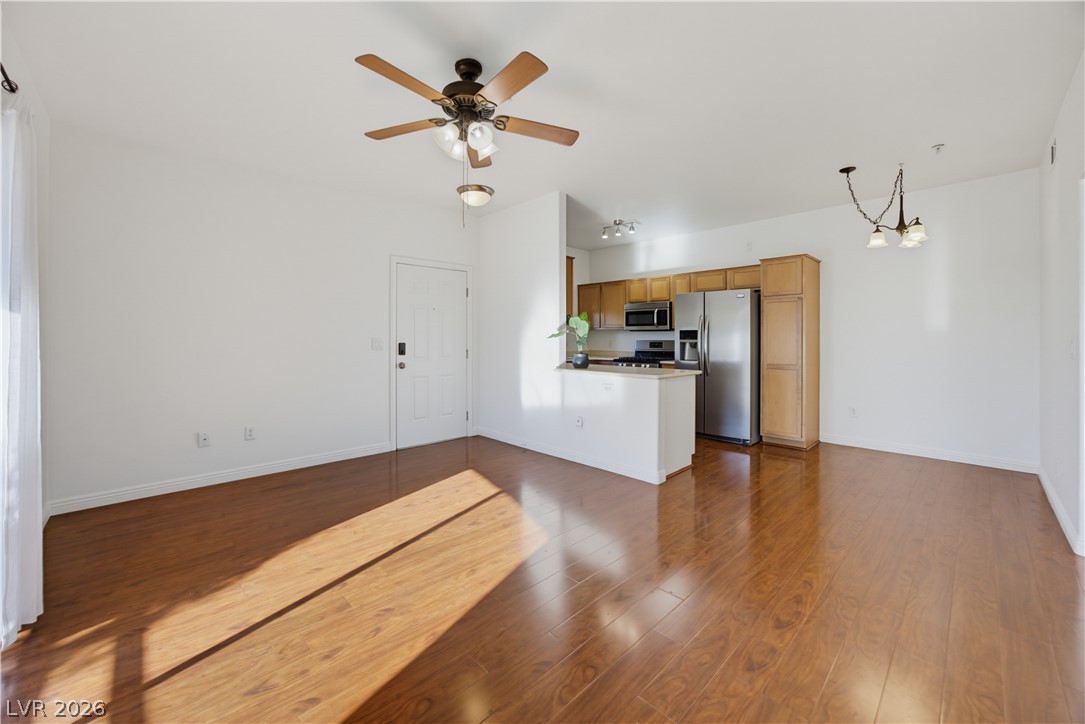 Photo 15 of 59, 2291 W Horizon Ridge Parkway #13176