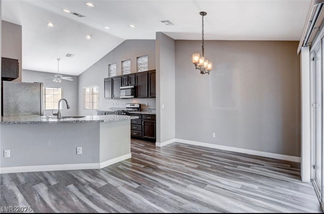 Photo 8 of 15, 2514 Inlet Spring Avenue