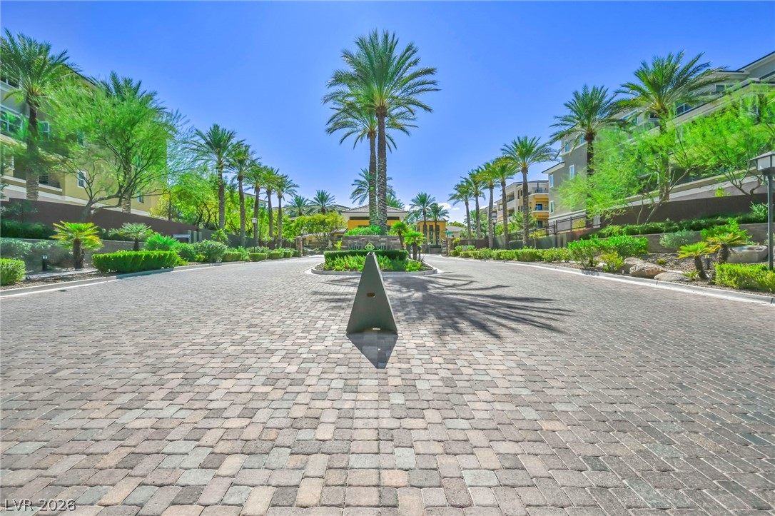 Photo 15 of 89, 9125 Las Manaitas Avenue #302