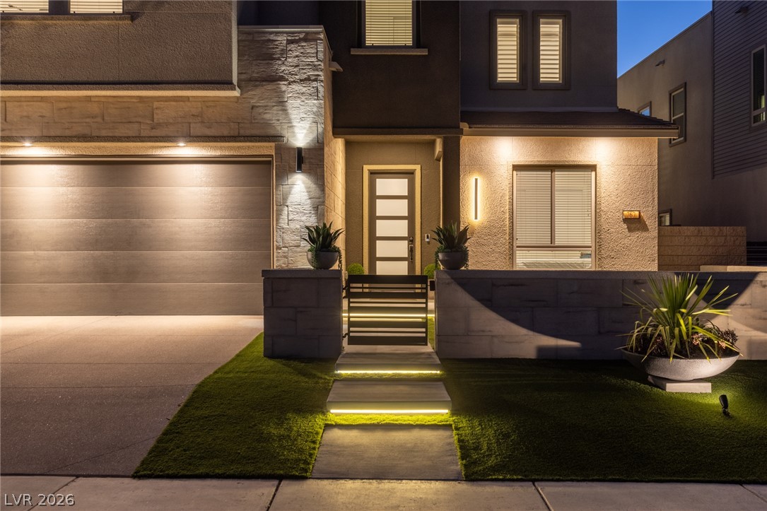 Photo 17 of 81, 767 Glowing Horizon Street
