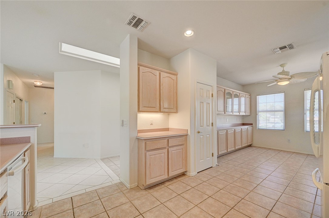 Photo 26 of 74, 2529 Springville Way