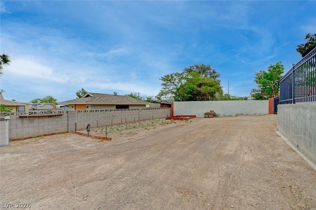 Photo 62 of 89, 120 W Middleton Drive