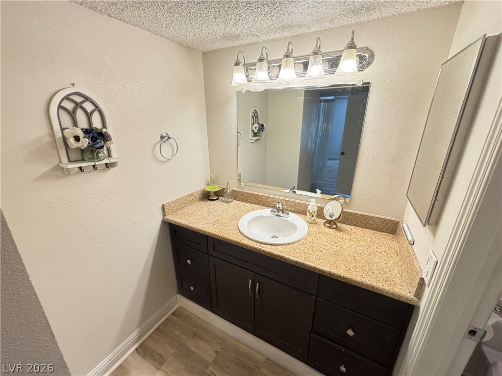 Photo 20 of 24, 1515 E Reno Avenue #C206