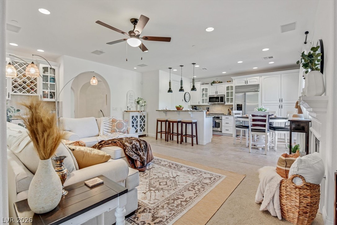 Photo 10 of 42, 6 Verruca Court