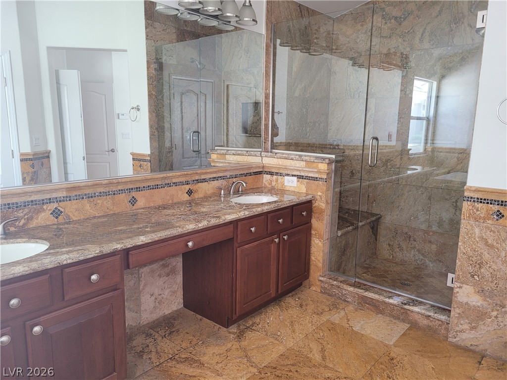 Photo 18 of 37, 7020 Manzanares Drive