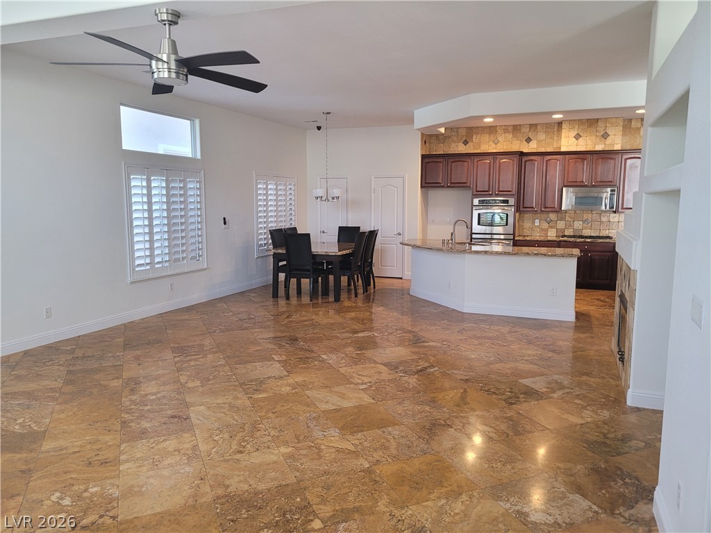 Photo 9 of 37, 7020 Manzanares Drive