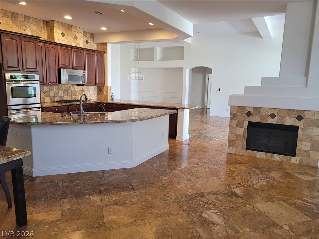Photo 13 of 37, 7020 Manzanares Drive