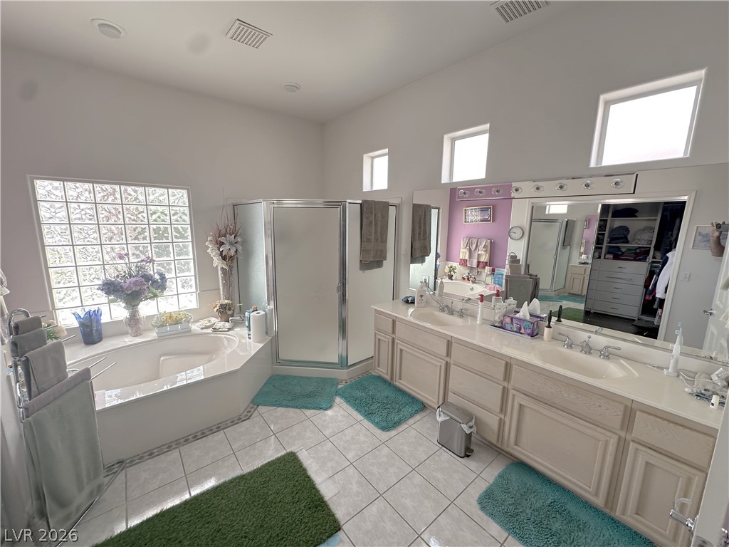 Photo 11 of 24, 2936 Hawksdale Drive