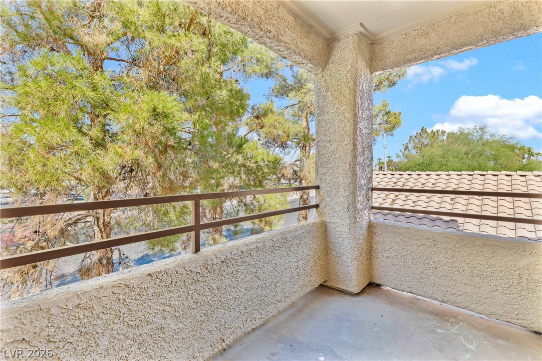 Photo 12 of 22, 2251 Wigwam Parkway #1126