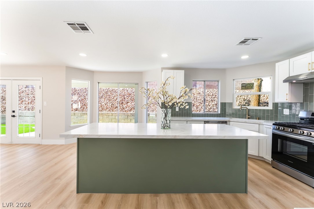 Photo 13 of 45, 1517 Kirby Drive