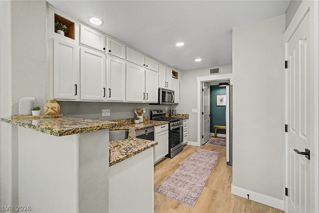 Photo 10 of 36, 199 Winnsboro Street