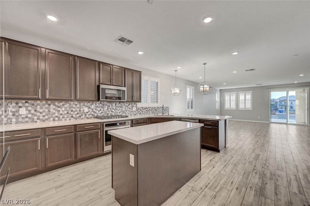Photo 23 of 97, 2587 Tolmezzo Street