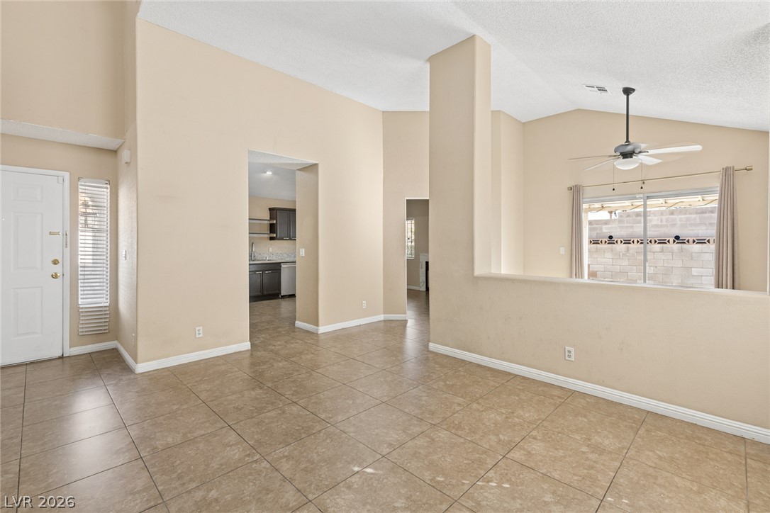 Photo 9 of 36, 7413 Winter Garden Court