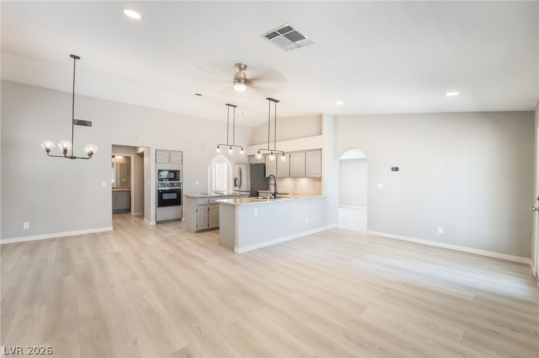 Photo 18 of 61, 2433 Chatfield Drive