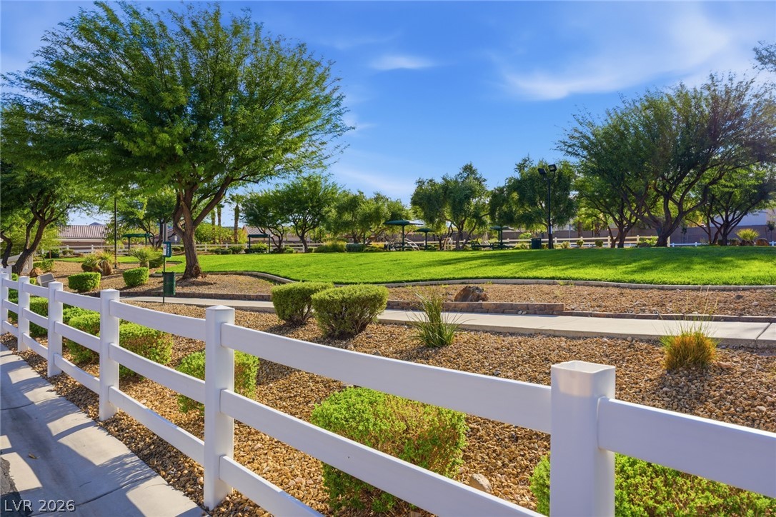 Photo 20 of 32, 8789 Horizon Wind Avenue #103