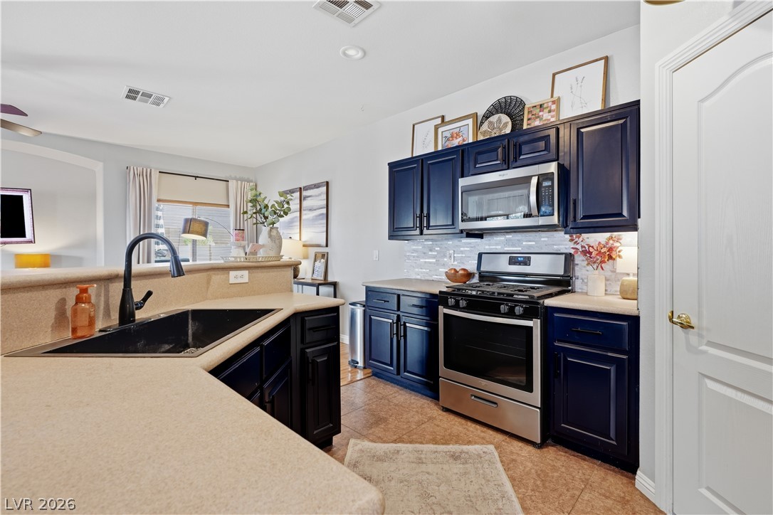 Photo 4 of 8789 Horizon Wind Avenue #103