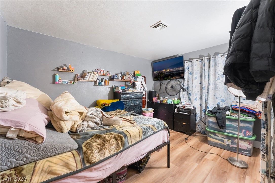 Photo 80 of 94, 828 Sagman Street