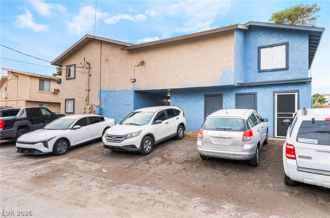 Photo 9 of 94, 828 Sagman Street