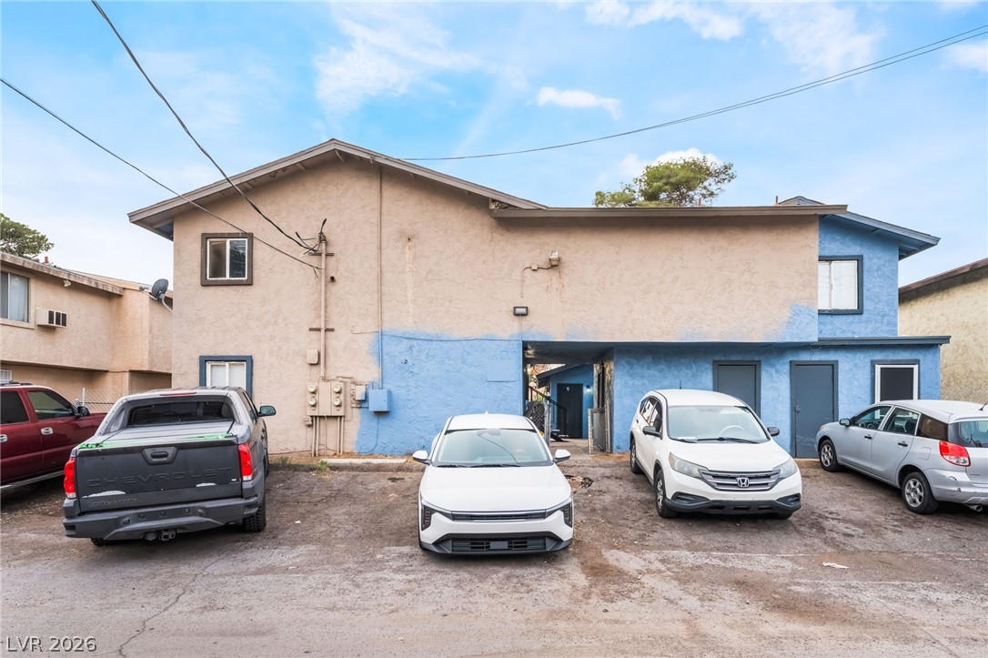 Photo 10 of 94, 828 Sagman Street