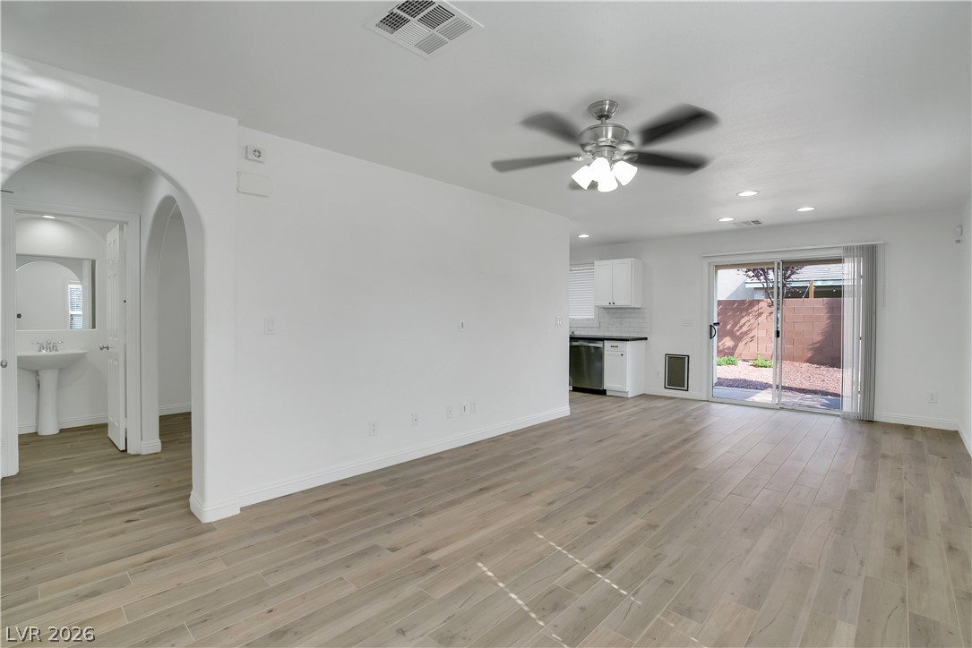 Photo 4 of 10250 HEADRICK Drive
