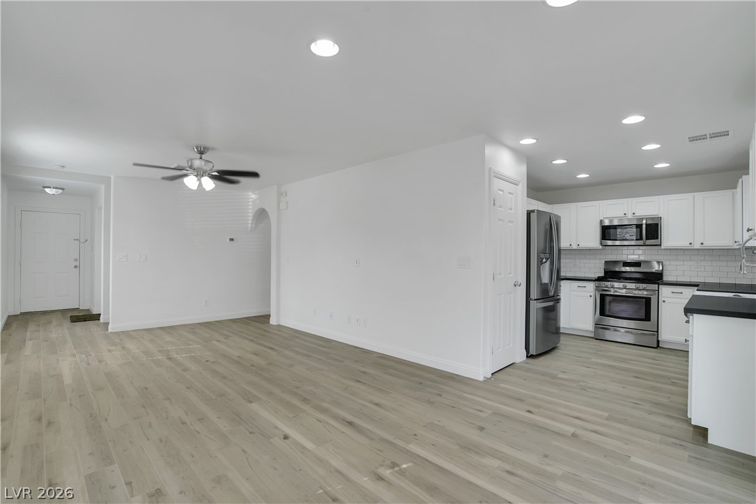 Photo 6 of 32, 10250 HEADRICK Drive