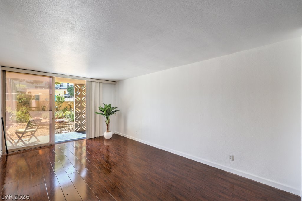 Photo 2 of 205 E Harmon Avenue #107