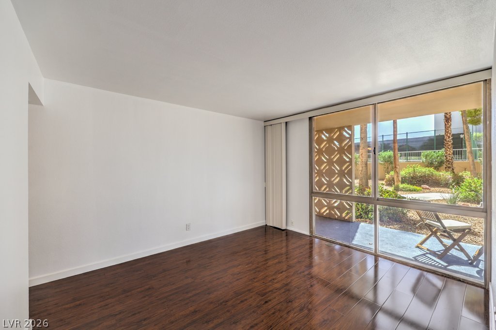 Photo 6 of 17, 205 E Harmon Avenue #107
