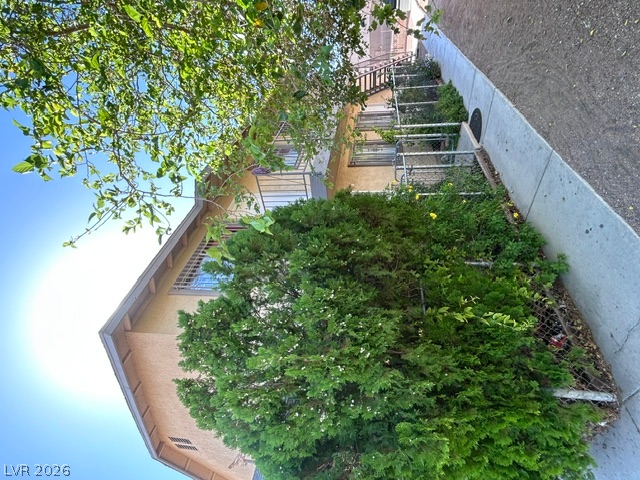 Photo 7 of 13, 4930 Stanley Avenue