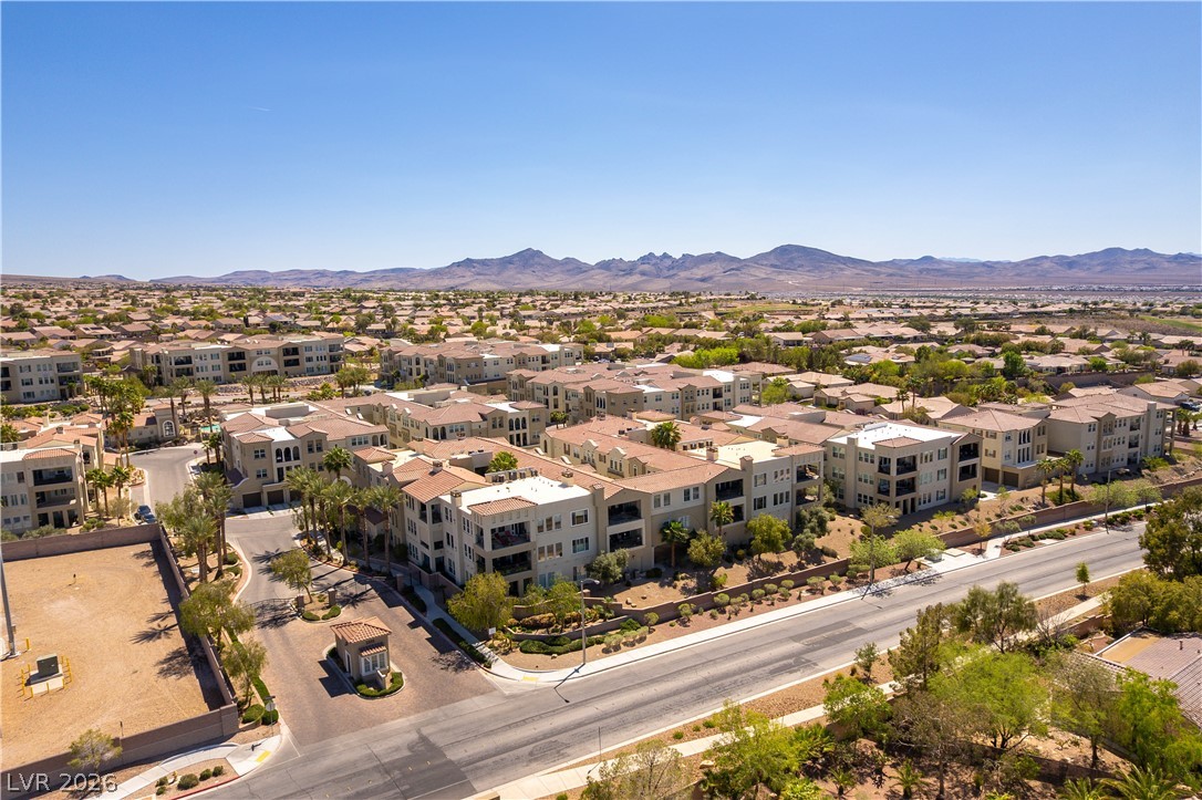 Photo 11 of 34, 2555 Hampton Road #2308