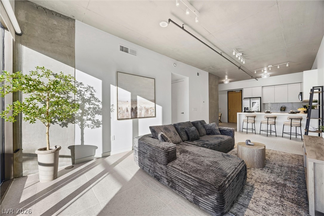 353 E Bonneville Avenue #421, Las Vegas 89101