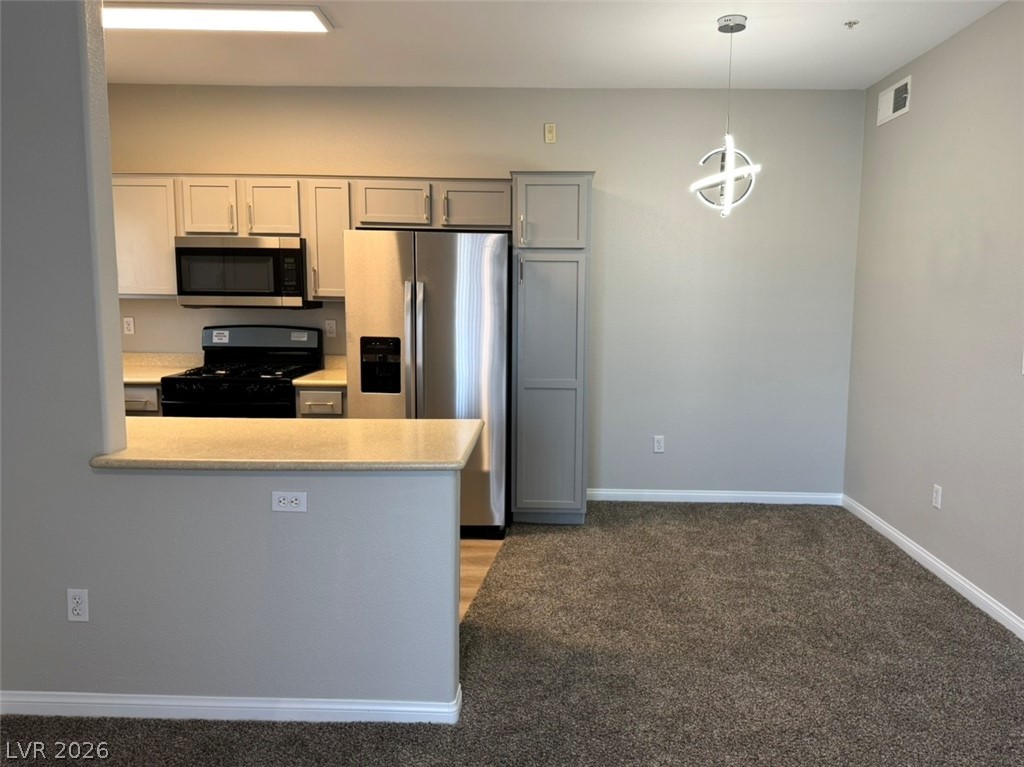 Photo 6 of 13, 2291 W Horizon Ridge Parkway #5228