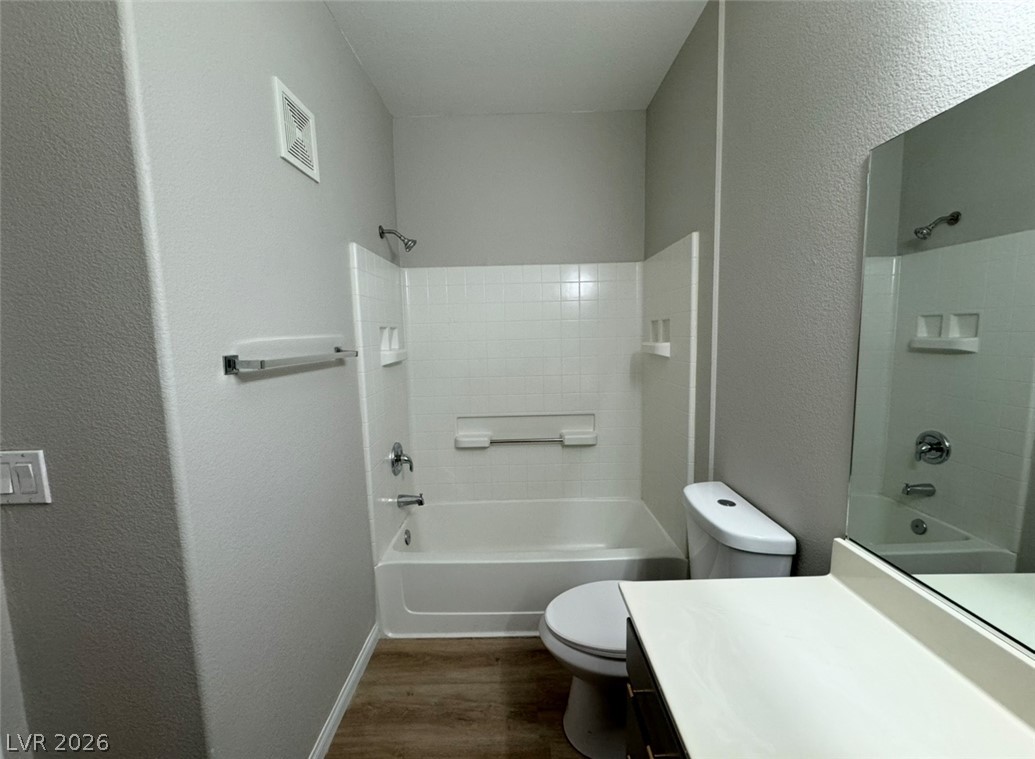Photo 11 of 13, 2291 W Horizon Ridge Parkway #5228
