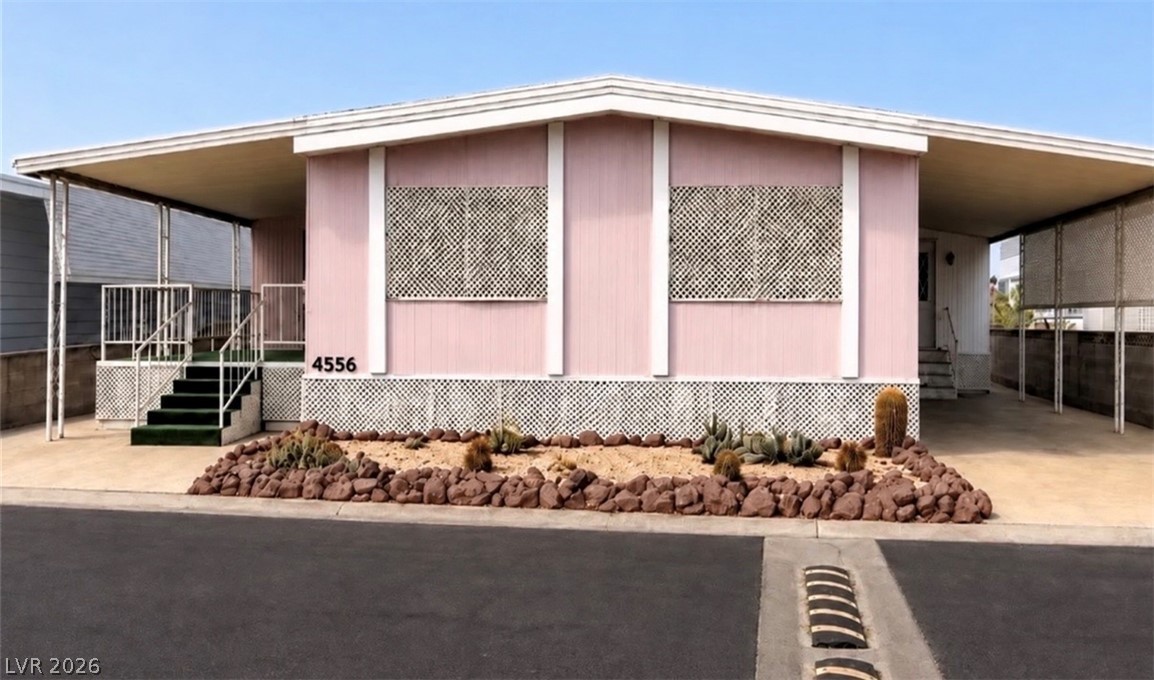 4556 Royal Ridge Way, Las Vegas 89103