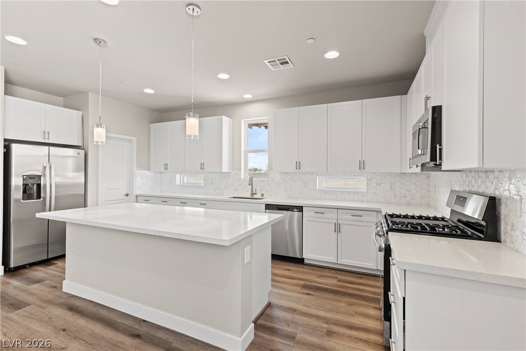Photo 6 of 46, 8629 Ensworth Street #103