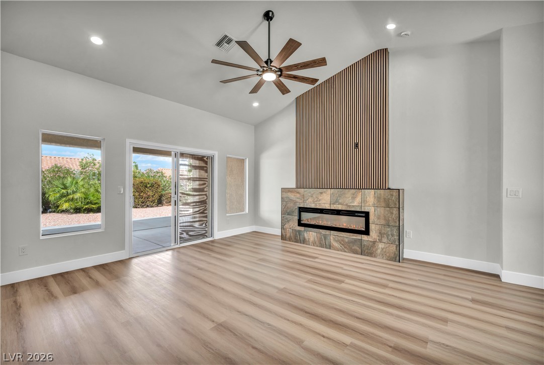 Photo 9 of 42, 9912 Rosamond Drive