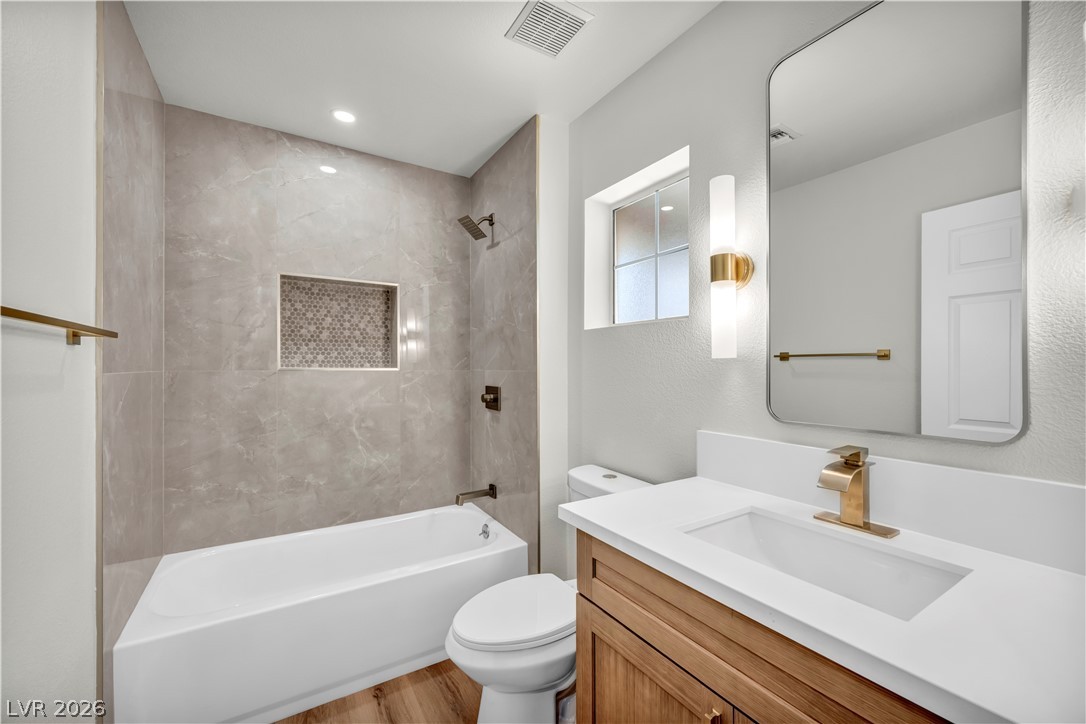 Photo 26 of 42, 9912 Rosamond Drive