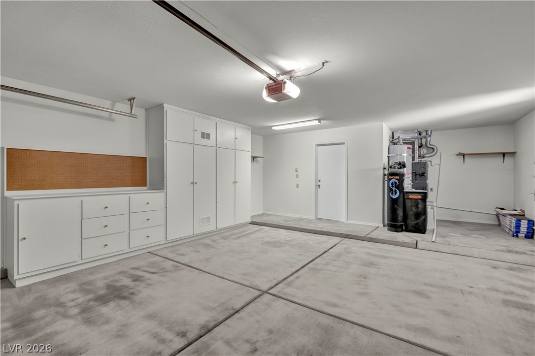 Photo 42 of 42, 9912 Rosamond Drive