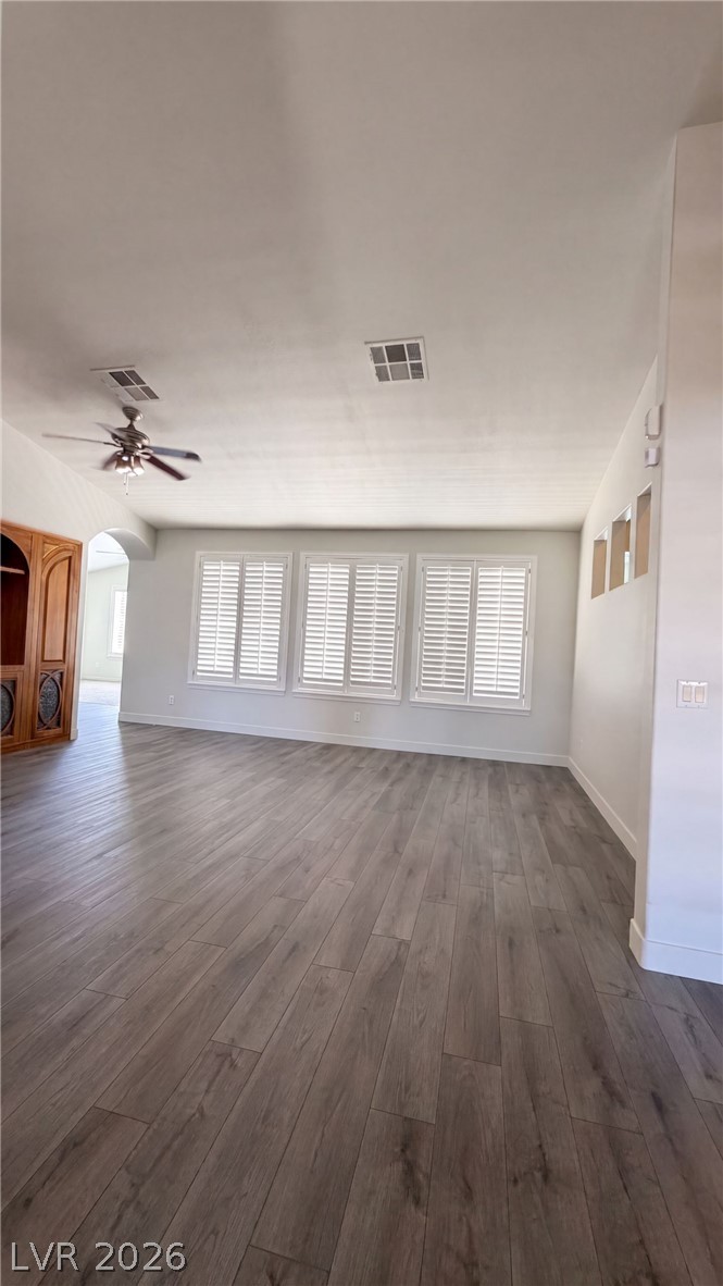 Photo 3 of 1415 Minuet Street
