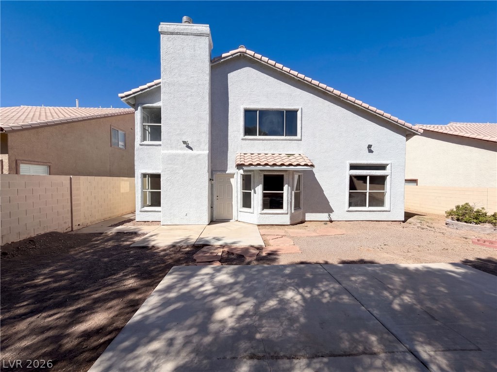 Photo 5 of 1917 Altivo Drive