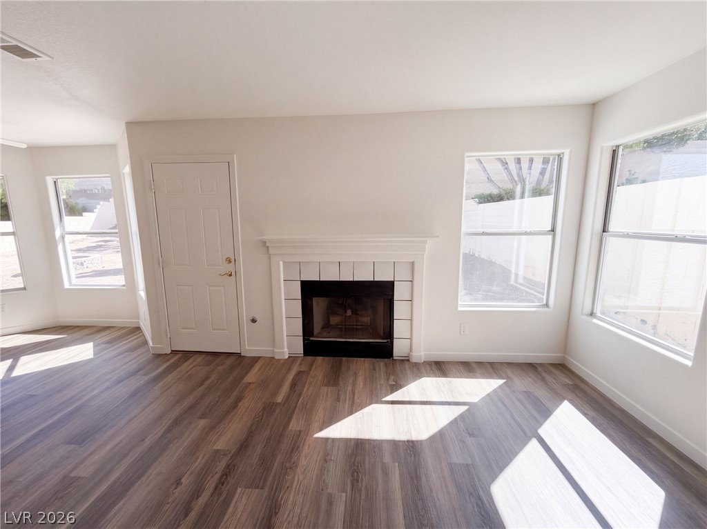 Photo 9 of 39, 1917 Altivo Drive