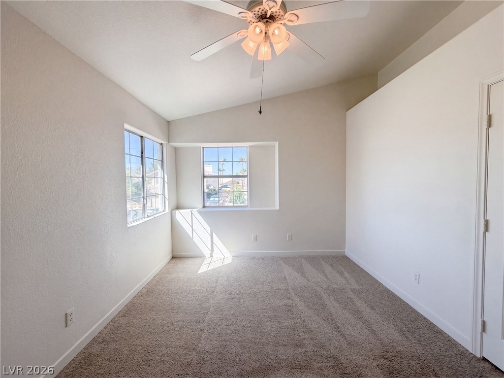 Photo 21 of 39, 1917 Altivo Drive