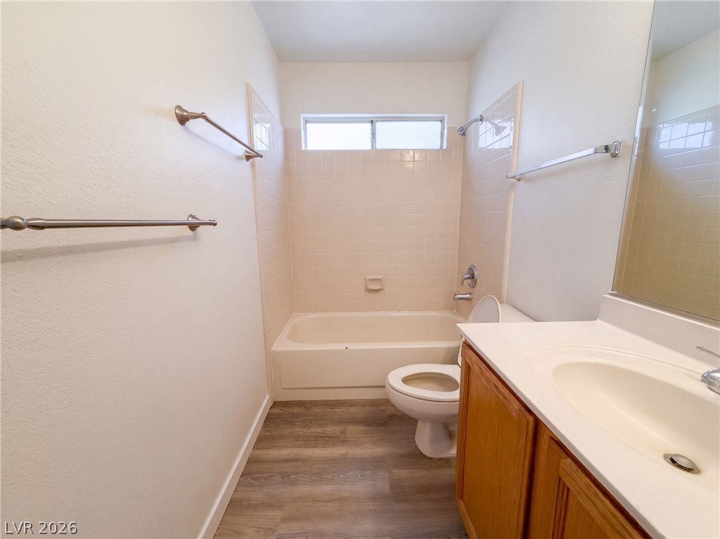 Photo 26 of 39, 1917 Altivo Drive
