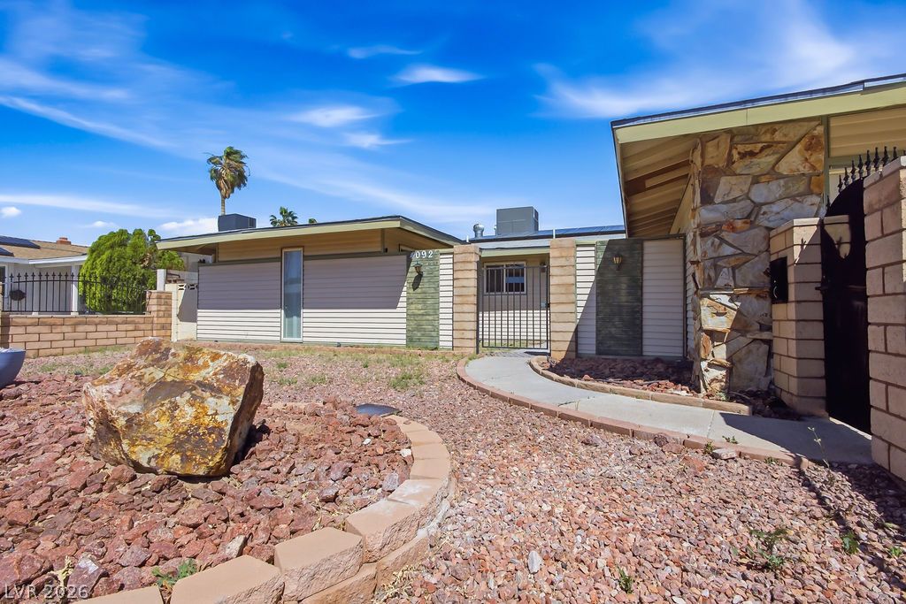 4092 E Harmon Avenue, Las Vegas 89121